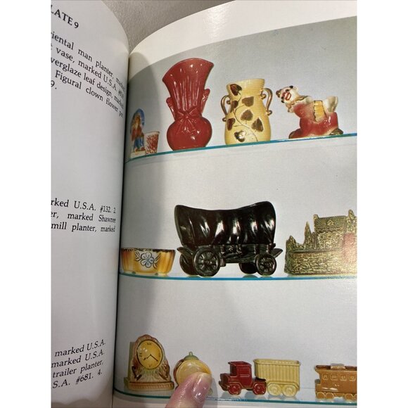 Shawnee Potter Illustrated Value Guide by Delores Simon 1977 - Picture 3 of 8